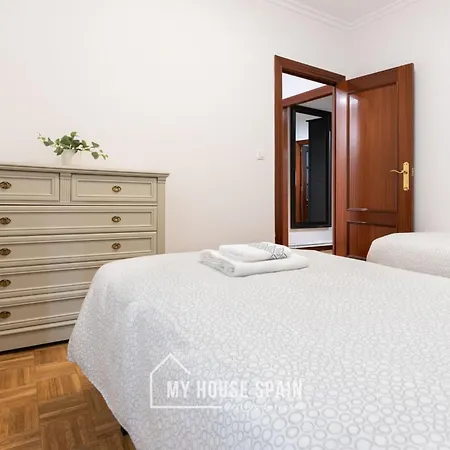 아파트 Myhousespain - Piso Nuevo En El Centro De 기욘