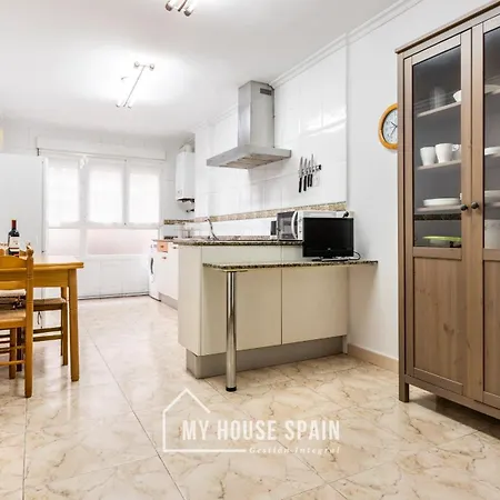 Myhousespain - Piso Nuevo En El Centro De Apartamento Gijón