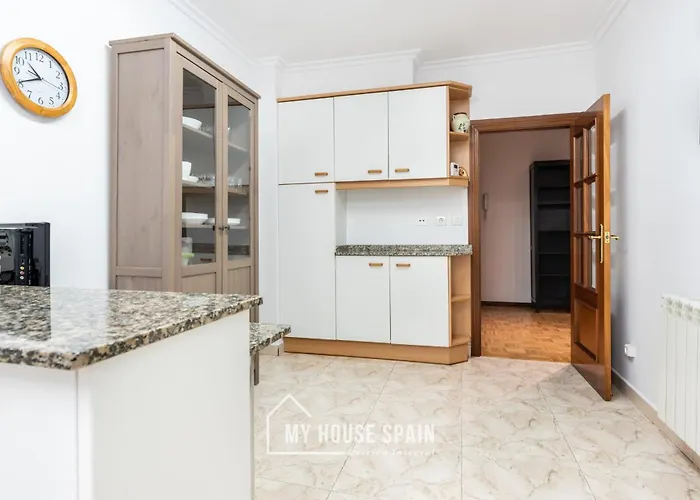 Myhousespain - Piso Nuevo En El Centro De גיחון